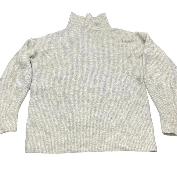 Ladies French Connection mock turtleneck sweater. Oatmeal, size extra small. - Picture 2 of 7